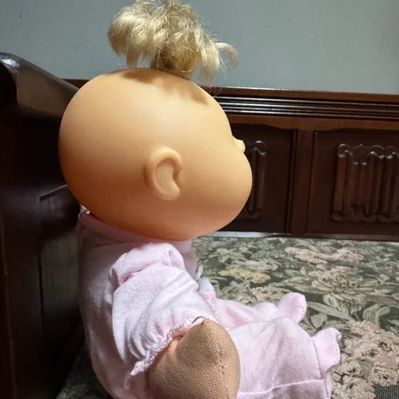 Small 2005 Cabbage Patch Kids Baby Doll - Picture 5 of 11